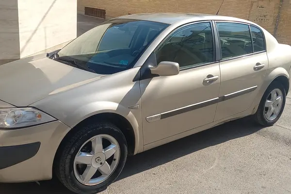 رنو، مگان (وارداتی)