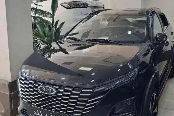 ام وی ام، X33 کراس