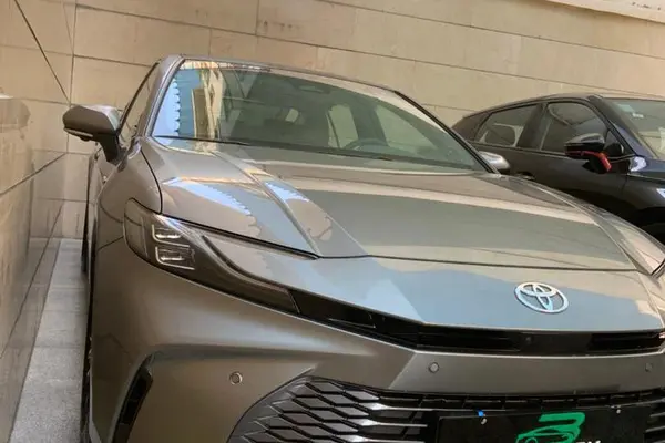 تویوتا، کمری هیبرید