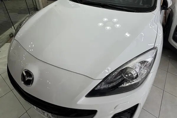 مزدا، 3 نیو صندوق دار