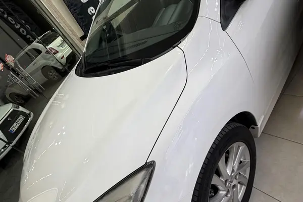 مزدا، 3 نیو صندوق دار