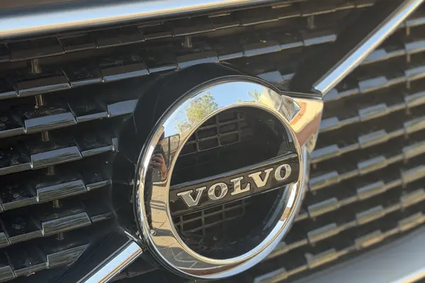 ولوو  XC90
