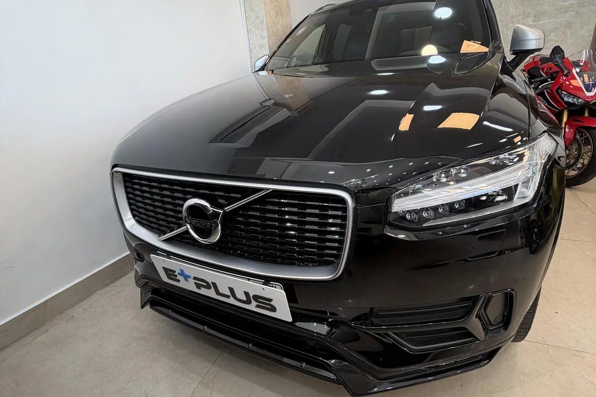 ولوو  XC90