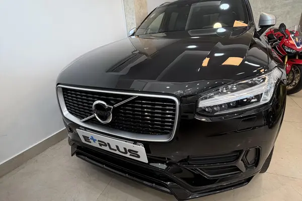 ولوو  XC90