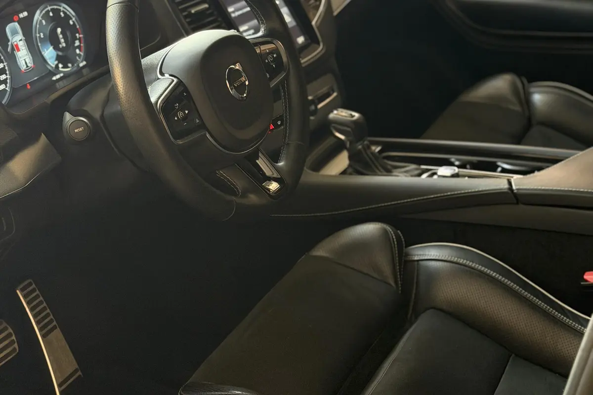 ولوو  XC90