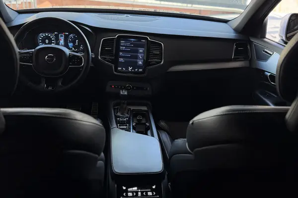 ولوو  XC90