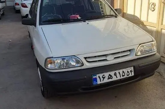 پراید، صندوق دار