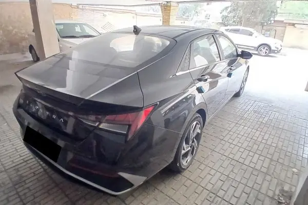 هیوندای  النترا