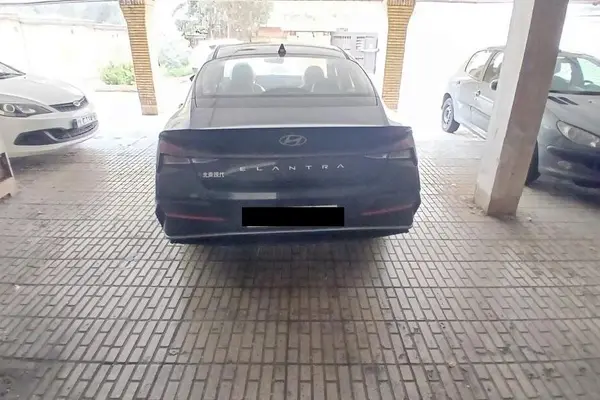 هیوندای  النترا