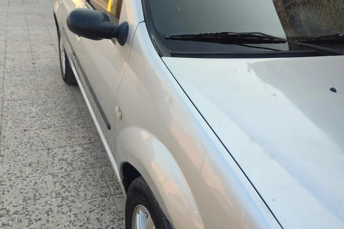 رنو،  تندر 90