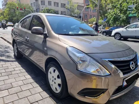 نیسان، سانی