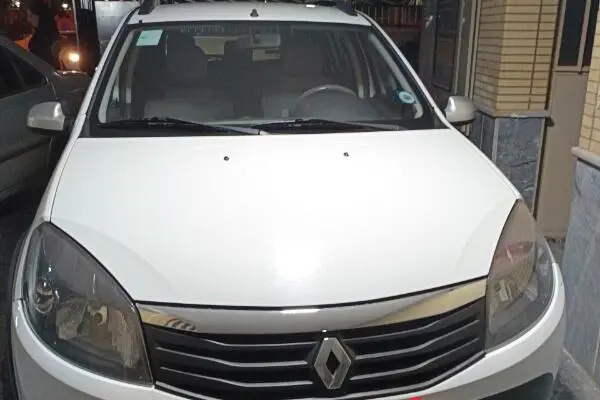 رنو،  ساندرو استپ وی