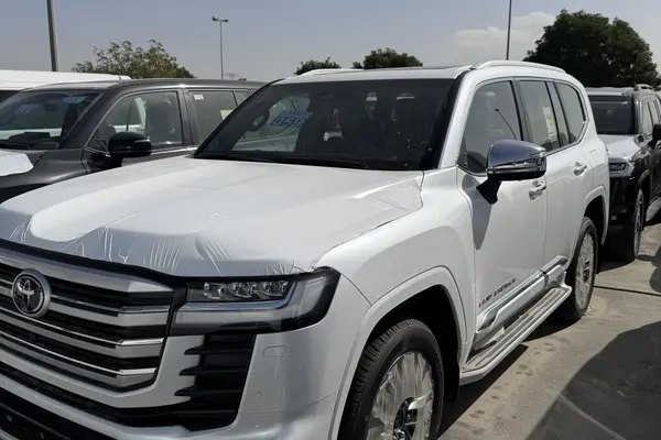 تویوتا، لندکروز چهار در