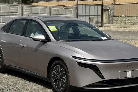 نیسان، N6