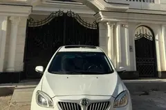 برلیانس، H330