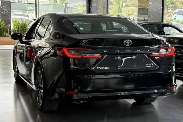 تویوتا، کمری هیبرید