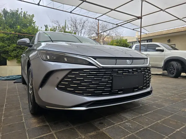 بی وای دی، چین ال DMi