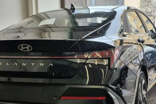 هیوندای، النترا