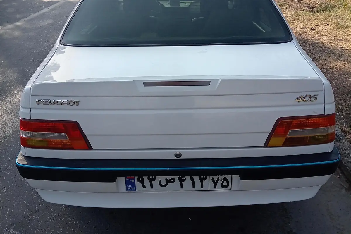 پژو،  405