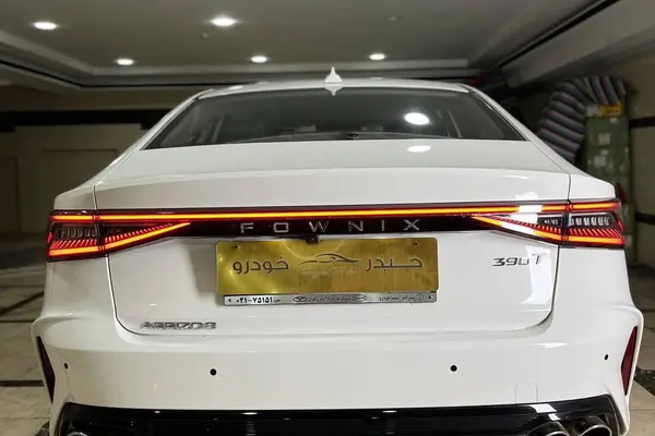 فونیکس، آریزو 8 (Z8)