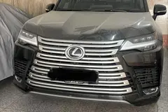 لکسوس، LX