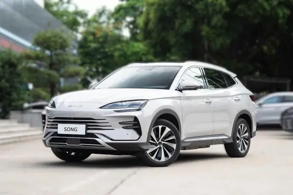 بی وای دی، سانگ پلاس DMi