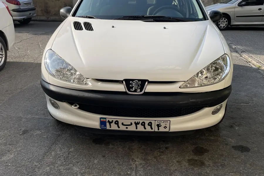 پژو، 206