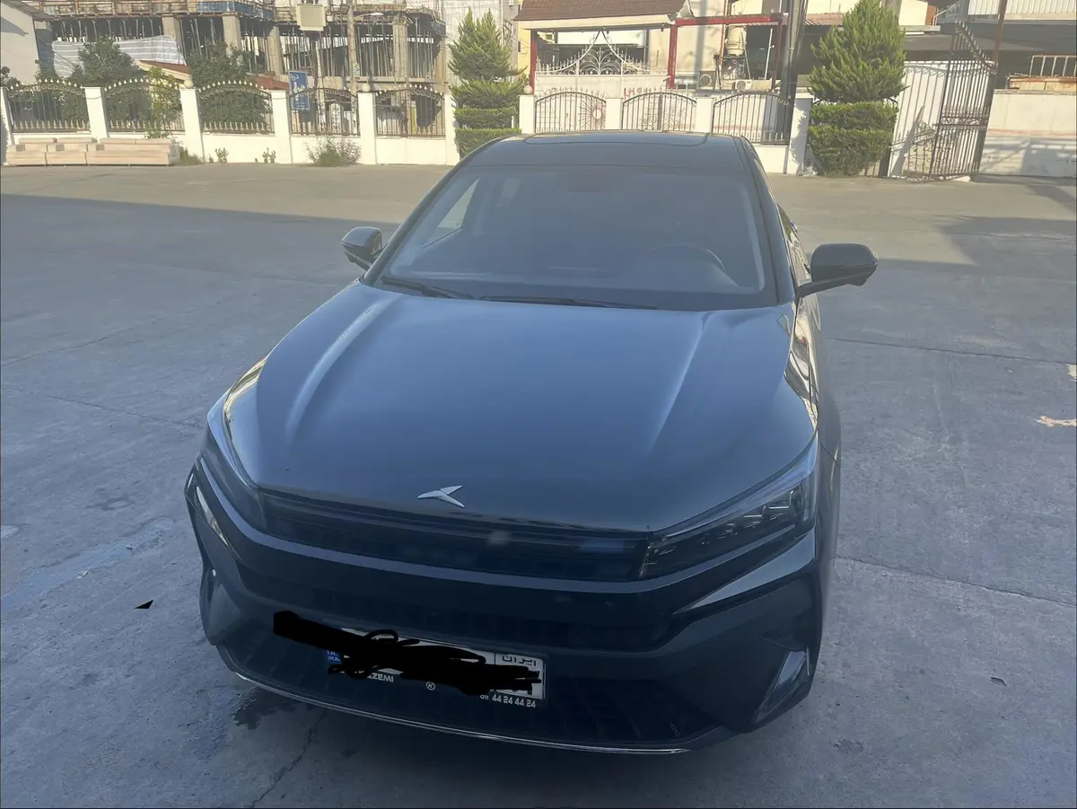 کی ام سی،  J7