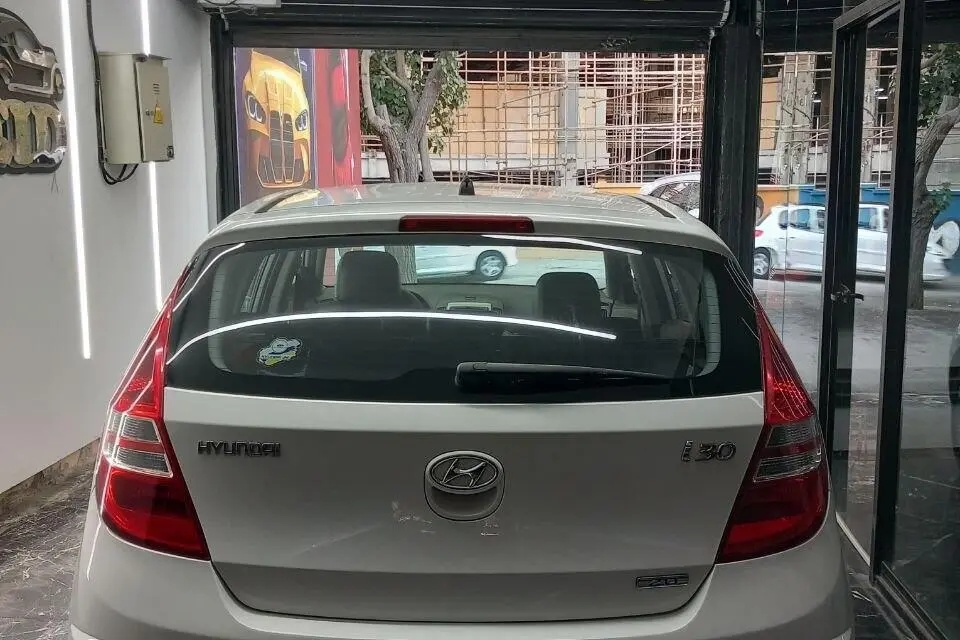هیوندای  i30