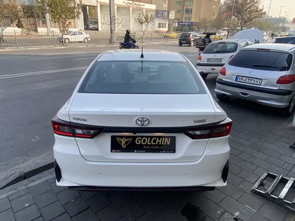 تویوتا، یاریس صندوق دار