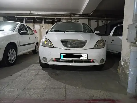 تیبا، هاچ بک