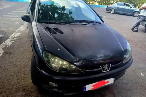 پژو، 206