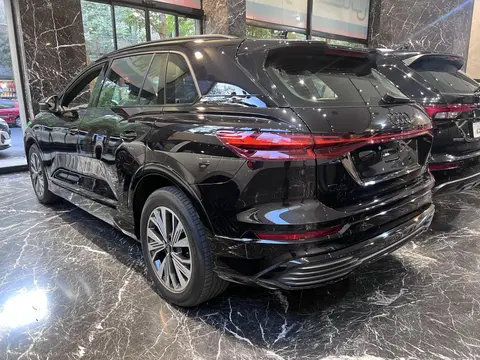 آئودی، Q5 e-tron