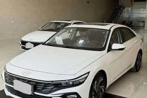 هیوندای، النترا