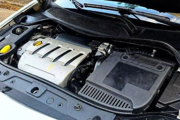 رنو، مگان (مونتاژ)