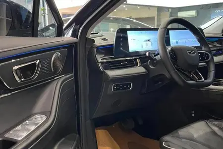 فونیکس FX EV