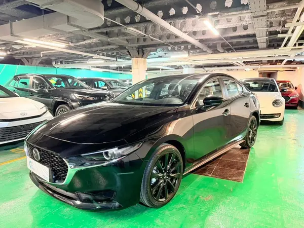 مزدا، 3 وارداتی