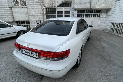 هیوندای، آزرا (گرنجور)