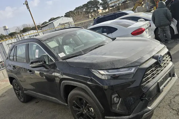 تویوتا، راوفور هیبرید