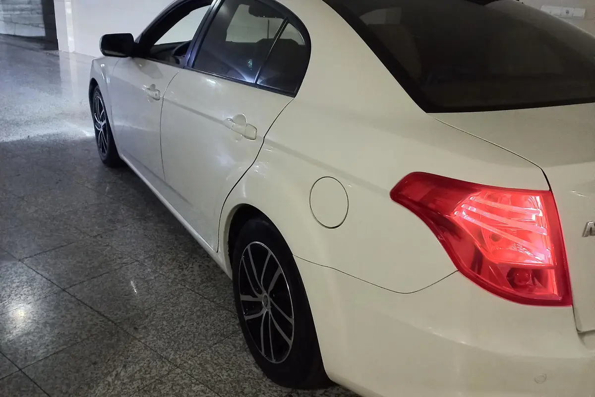 بسترن،  B50F