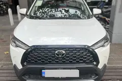 تویوتا، کرولا کراس هیبرید