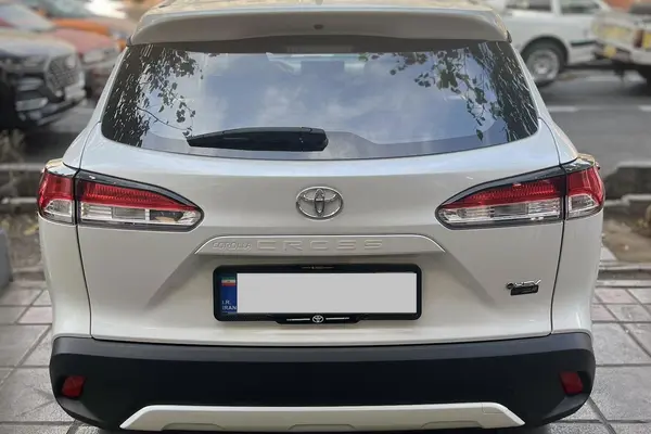 تویوتا، کرولا کراس هیبرید