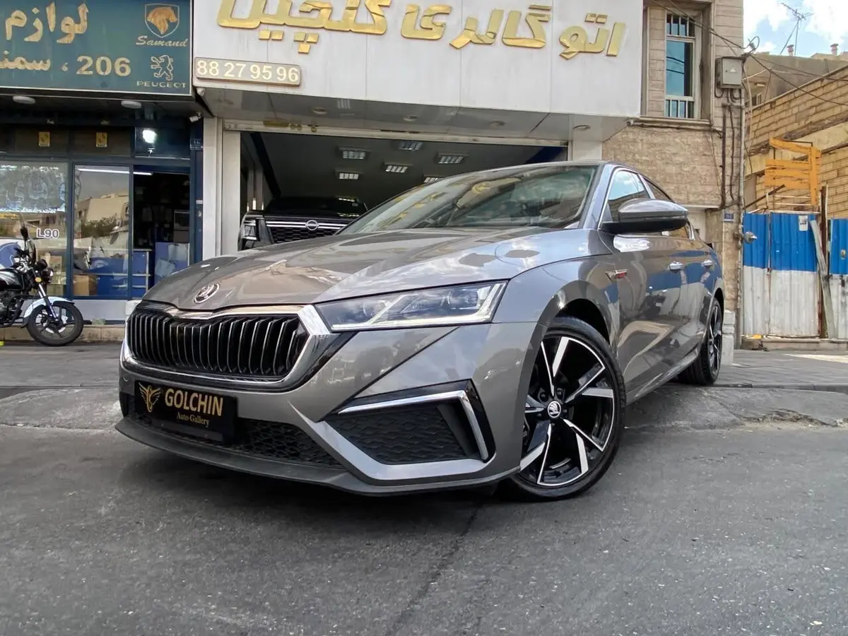 اشکودا،  اوکتاویا پرو