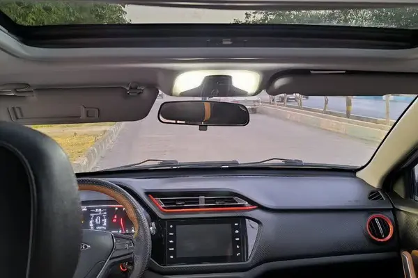 ام وی ام  X22