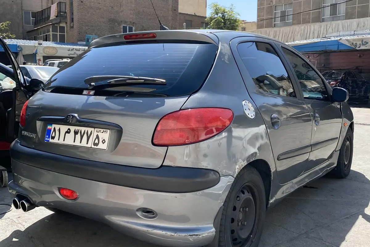 پژو،  206