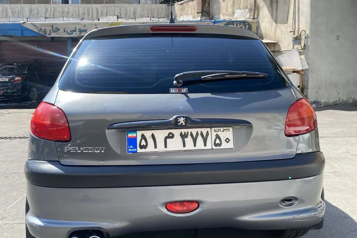 پژو،  206