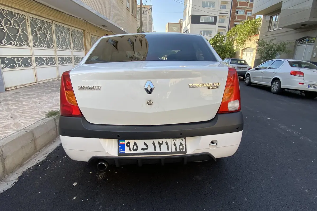 رنو،  پارس تندر