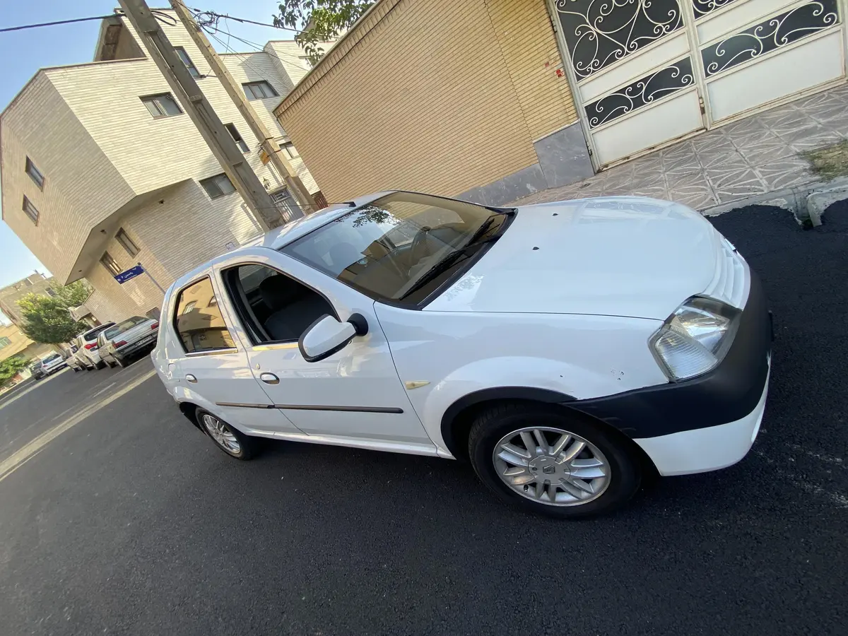 رنو،  پارس تندر