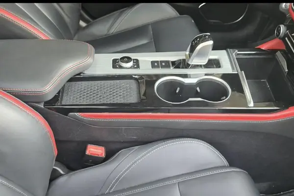 فونیکس، آریزو 6 پرو