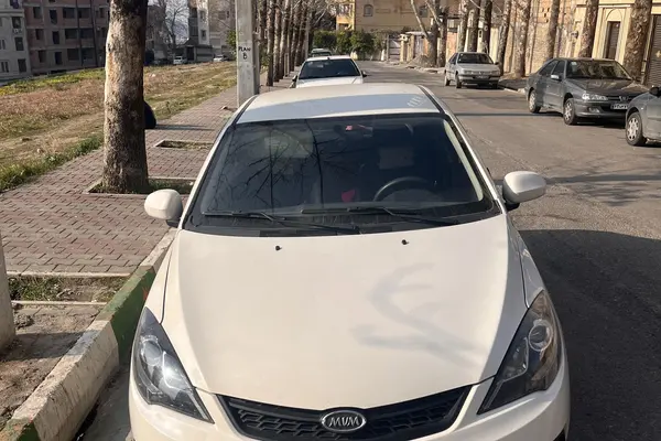 ام وی ام، 315هاچ بک